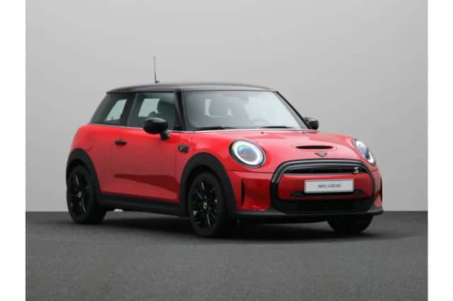 MINI Electric (2021) thumbnail 2