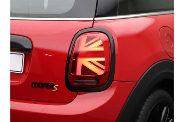 MINI Electric (2021) thumbnail 6