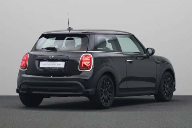 MINI Cooper (2021) thumbnail 2