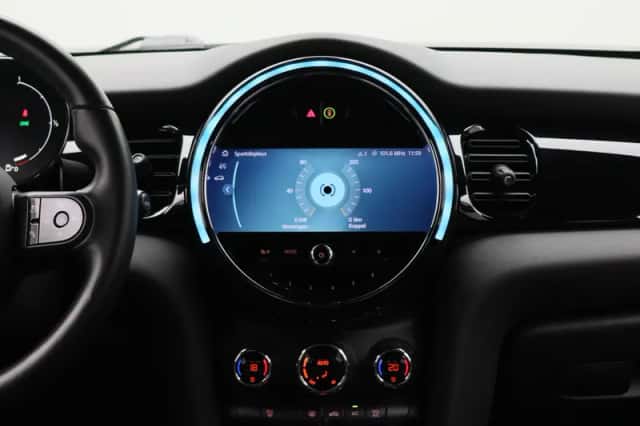MINI Cooper (2021) thumbnail 22