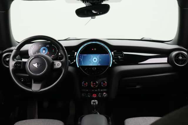 MINI Cooper (2021) thumbnail 24