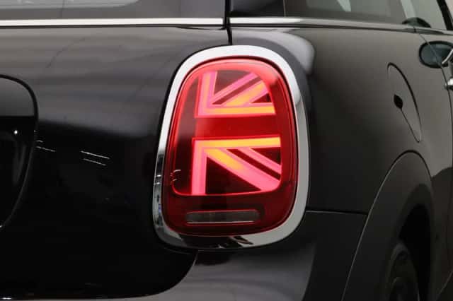 MINI Cooper (2021) thumbnail 7