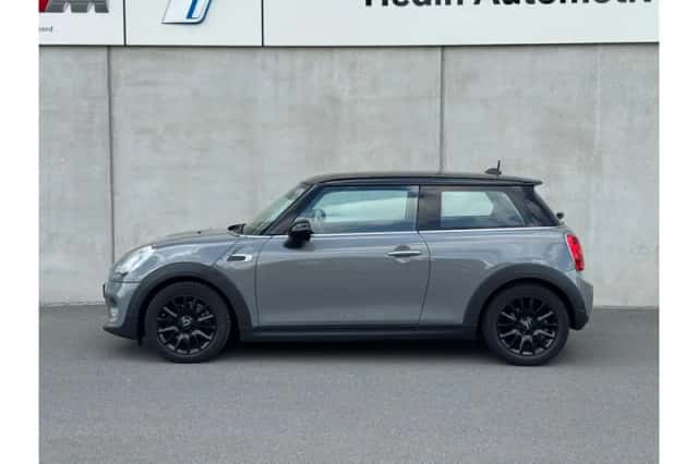 MINI Cooper (2015) thumbnail 2
