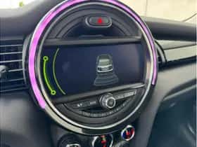 MINI Cooper (2015) thumbnail 6