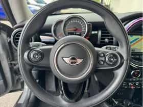 MINI Cooper (2015) thumbnail 9