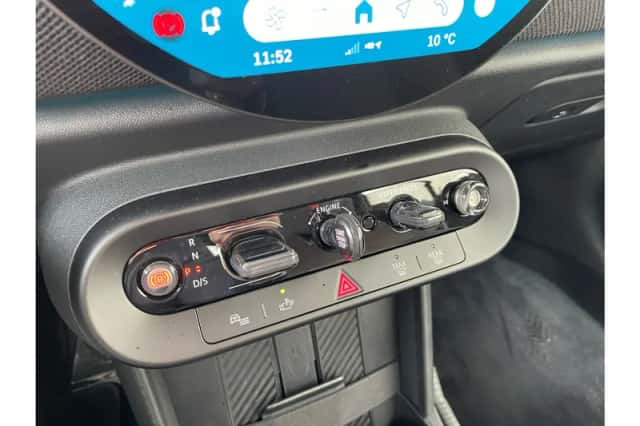 MINI Cooper S (2025) thumbnail 13