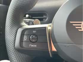 MINI Cooper S (2025) thumbnail 14