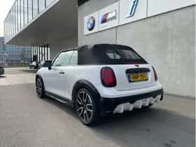 MINI Cooper S (2025) thumbnail 3