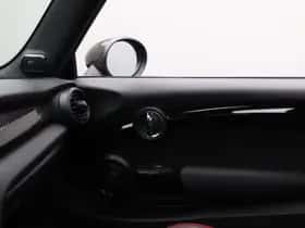 MINI Cooper (2018) thumbnail 14