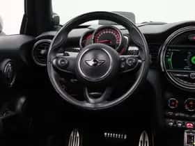 MINI Cooper (2018) thumbnail 23
