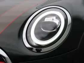 MINI Cooper (2018) thumbnail 25