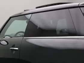 MINI Cooper (2018) thumbnail 4