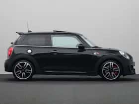 MINI Cooper (2018) thumbnail 10