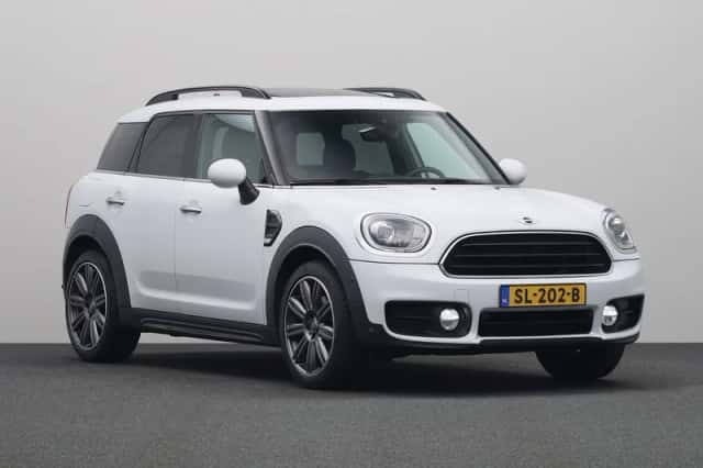 MINI Countryman (2018) thumbnail 11