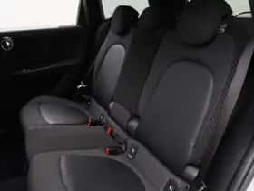 MINI Countryman (2018) thumbnail 15
