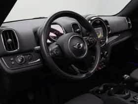 MINI Countryman (2018) thumbnail 16