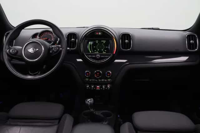 MINI Countryman (2018) thumbnail 24