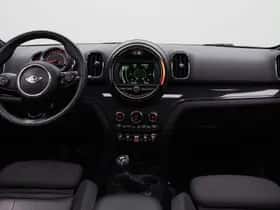 MINI Countryman (2018) thumbnail 24