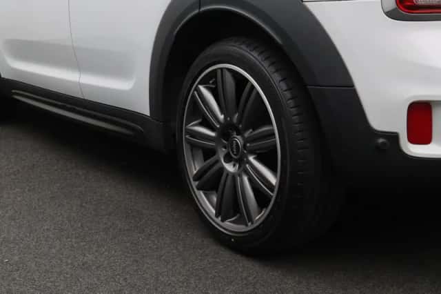 MINI Countryman (2018) thumbnail 5