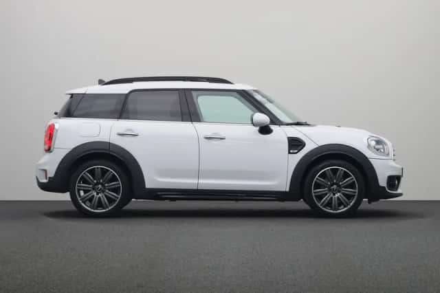 MINI Countryman (2018) thumbnail 10