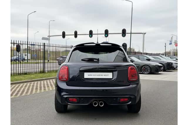 MINI Cooper S (2020) thumbnail 4