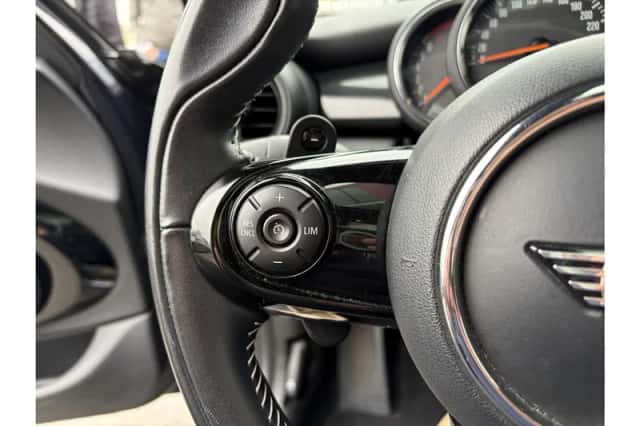 MINI Cooper S (2020) thumbnail 10