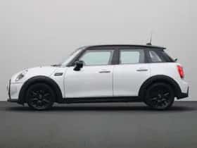 MINI Cooper (2023) thumbnail 12