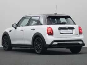 MINI Cooper (2023) thumbnail 13