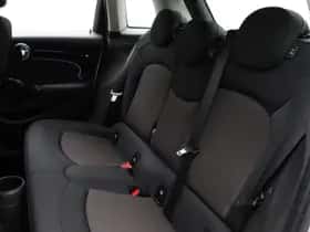 MINI Cooper (2023) thumbnail 14