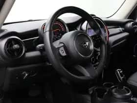 MINI Cooper (2023) thumbnail 15