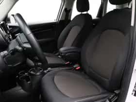 MINI Cooper (2023) thumbnail 17