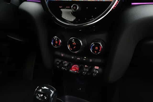 MINI Cooper (2023) thumbnail 20