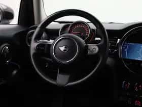 MINI Cooper (2023) thumbnail 24