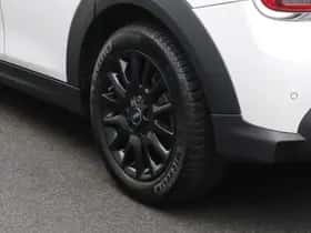 MINI Cooper (2023) thumbnail 5