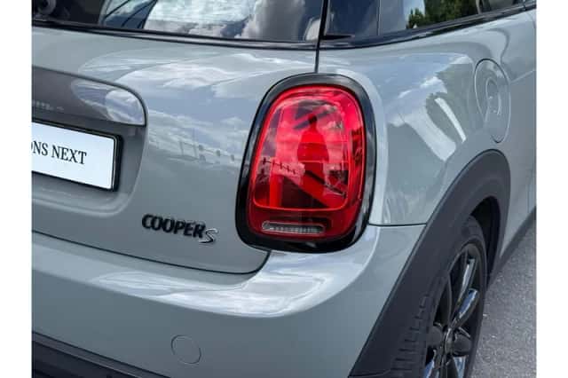 MINI Electric (2020) thumbnail 4