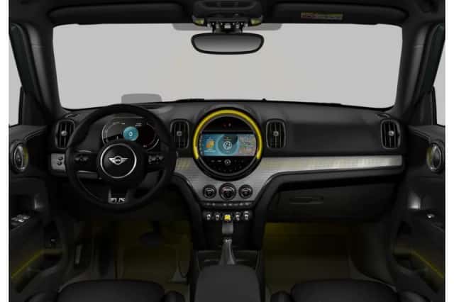 MINI Countryman (2023) thumbnail 2