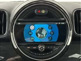 MINI Countryman (2018) thumbnail 11