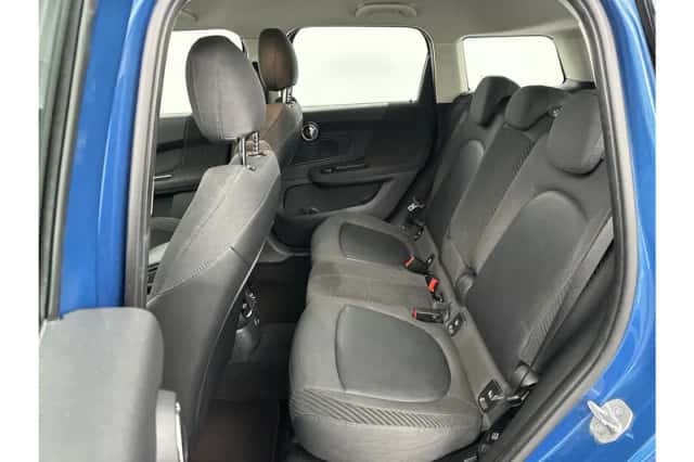 MINI Countryman (2018) thumbnail 14
