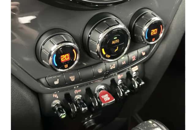 MINI Countryman (2018) thumbnail 17