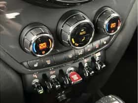 MINI Countryman (2018) thumbnail 17