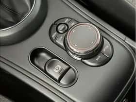 MINI Countryman (2018) thumbnail 18