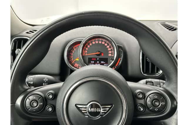 MINI Countryman (2018) thumbnail 9