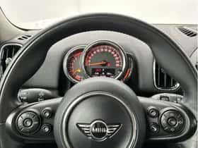 MINI Countryman (2018) thumbnail 9