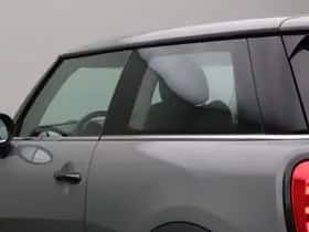 MINI One (2022) thumbnail 4