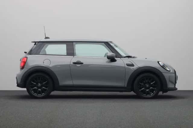 MINI One (2022) thumbnail 10
