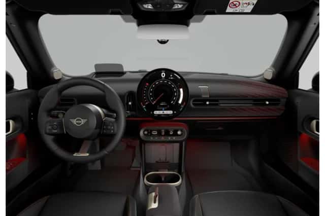 MINI Cabrio (2025) thumbnail 2