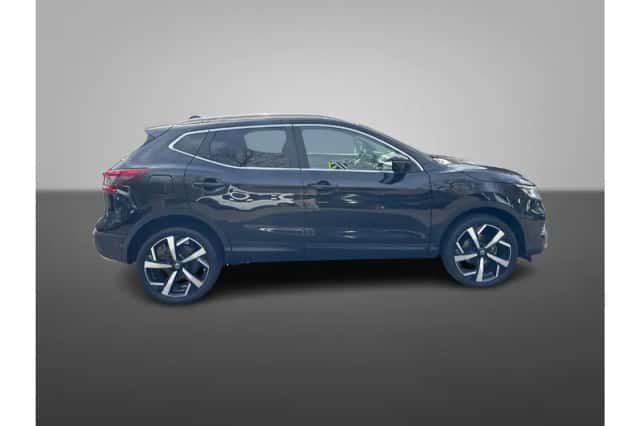 Nissan Qashqai (2018) thumbnail 2