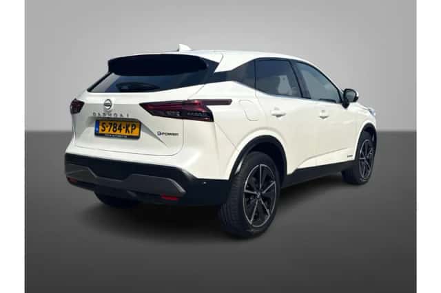 Nissan Qashqai (2023) thumbnail 4