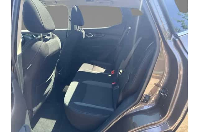 Nissan Qashqai (2021) thumbnail 6