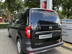 Nissan Townstar (2025) thumbnail 3